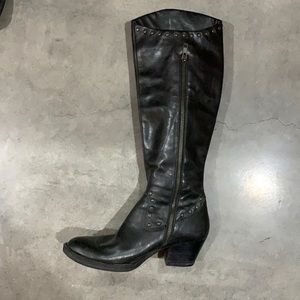Born 6.5 tall boots